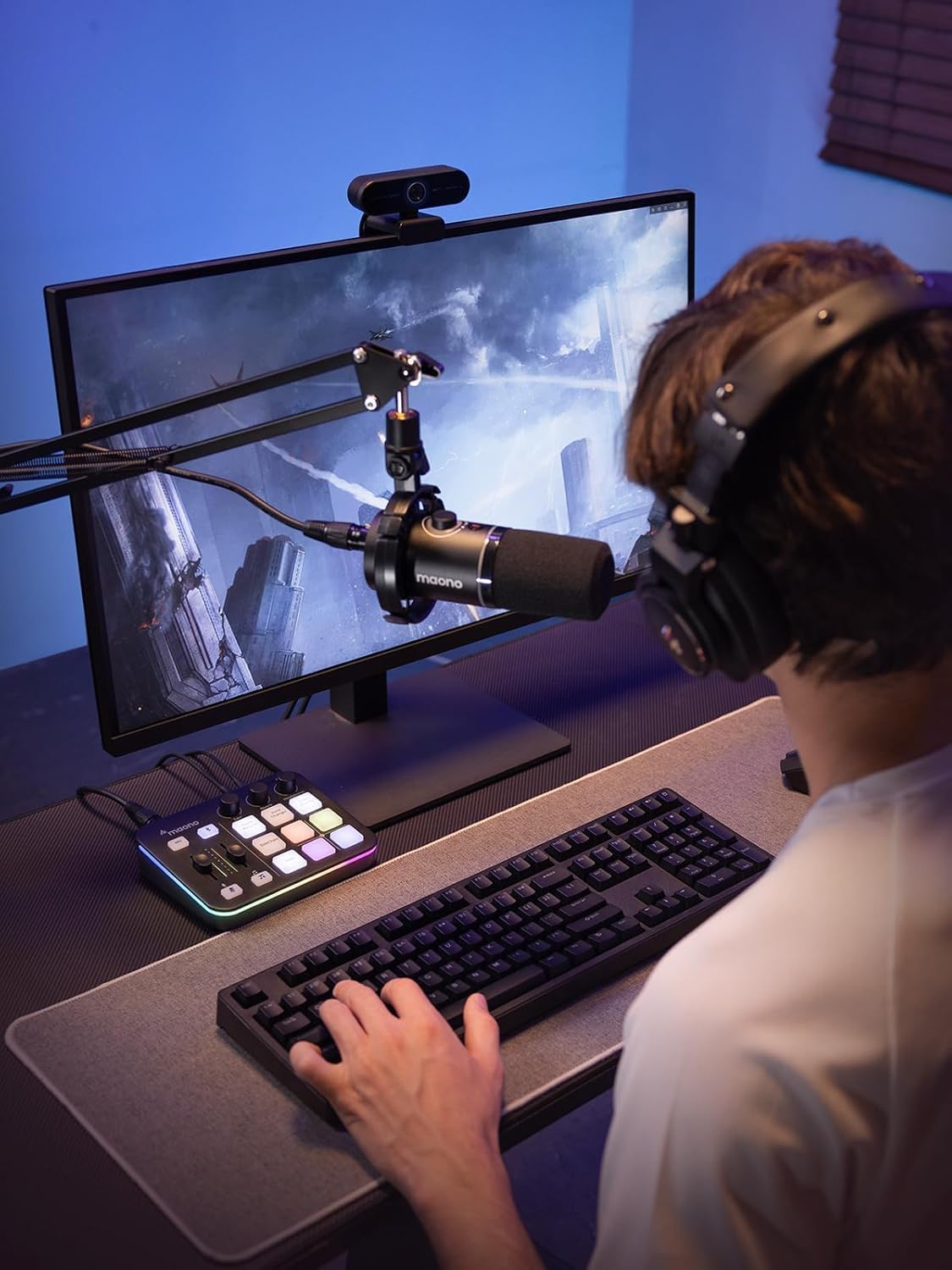 MAONO Gaming audio-mixer & audio-interface met XLR-dynamische microfoon, XLR-interface, RGB, Bluetooth – voor live streaming, podcasting & gaming (MaonoCaster G1 NEO + PD200XS)