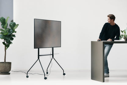 Pedestal Moon PRO tv-standaard oprolbaar voor beeldschermen, 40 tot 75 inch, mobiele televisiestandaard met wielen voor vergaderruimte, beurs, tentoonstelling, tv-rolwagen, professionele