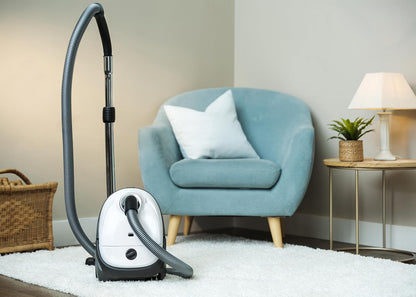 Nilfisk One Stofzuiger – Compacte en Lichtgewicht Stofzuiger met EPA-filter – Krachtig, 3L, 750W – Wit (WB10P05A-HB15)