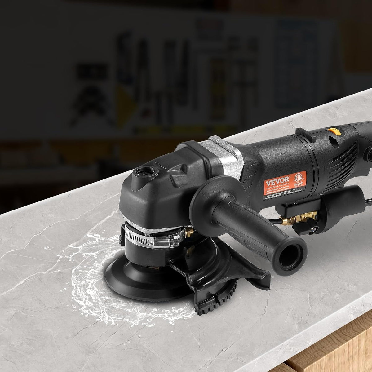 VEVOR Natpolijstmachine, 800 W, betonpolijstmachine, 100 mm, 6 snelheden, verstelbaar, 7 polijstpads, 700-3000 omw/min, GFCI-schakelaar, voor marmer, graniet, steen, tegels