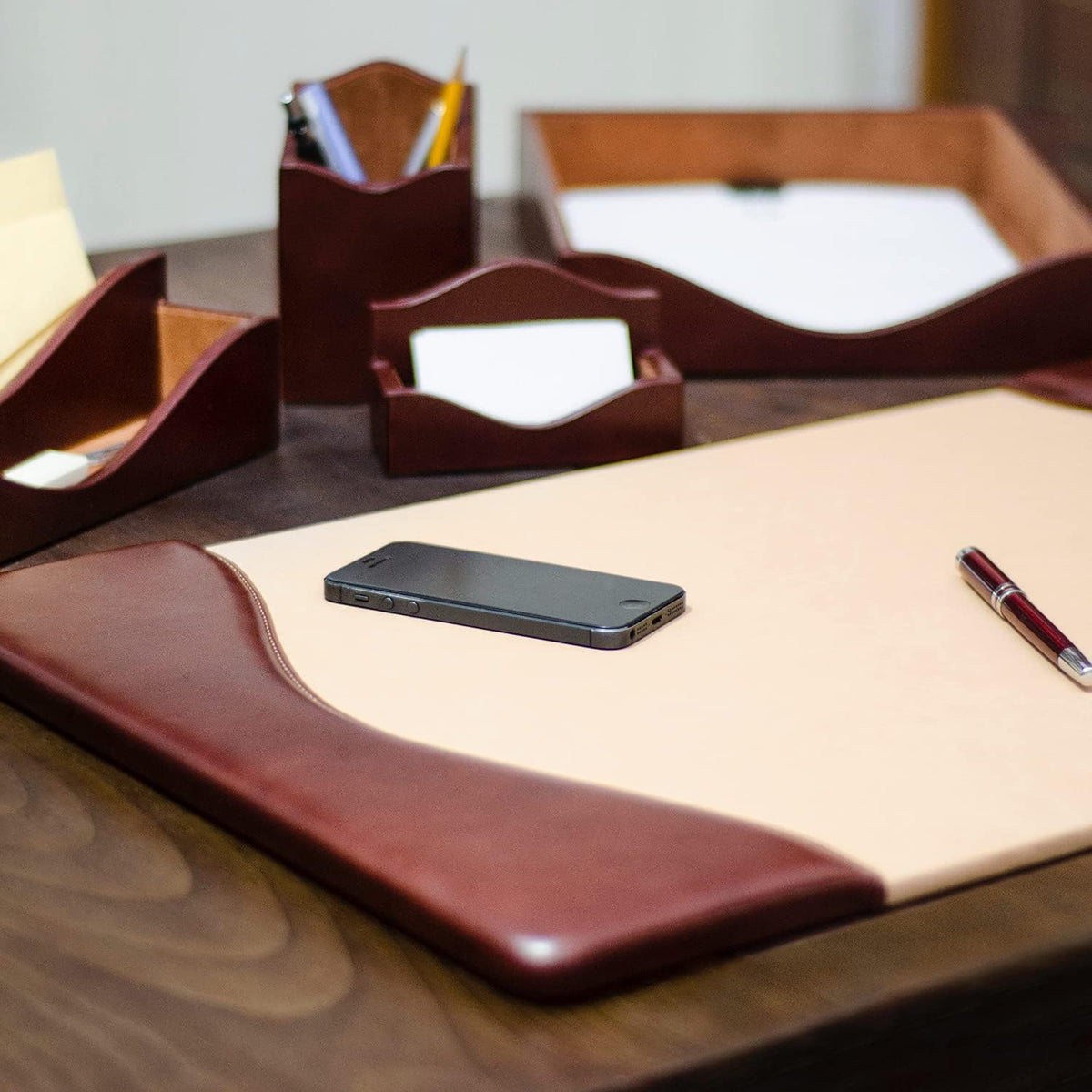 Bureauset 5-delig - 100% Volnerf Leer, natuurlijke look - Handgemaakt in Italië door ambachtslieden - Elegant en functioneel, ideaal voor op kantoor - Zwart
