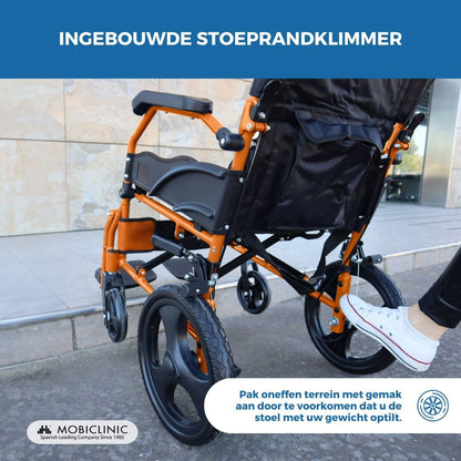 Rolstoel | Opvouwbaar | Aluminium | Rem op hendels | Voetsteun | Armleuningen | Oranje | Model: Piramide | Mobiclinic