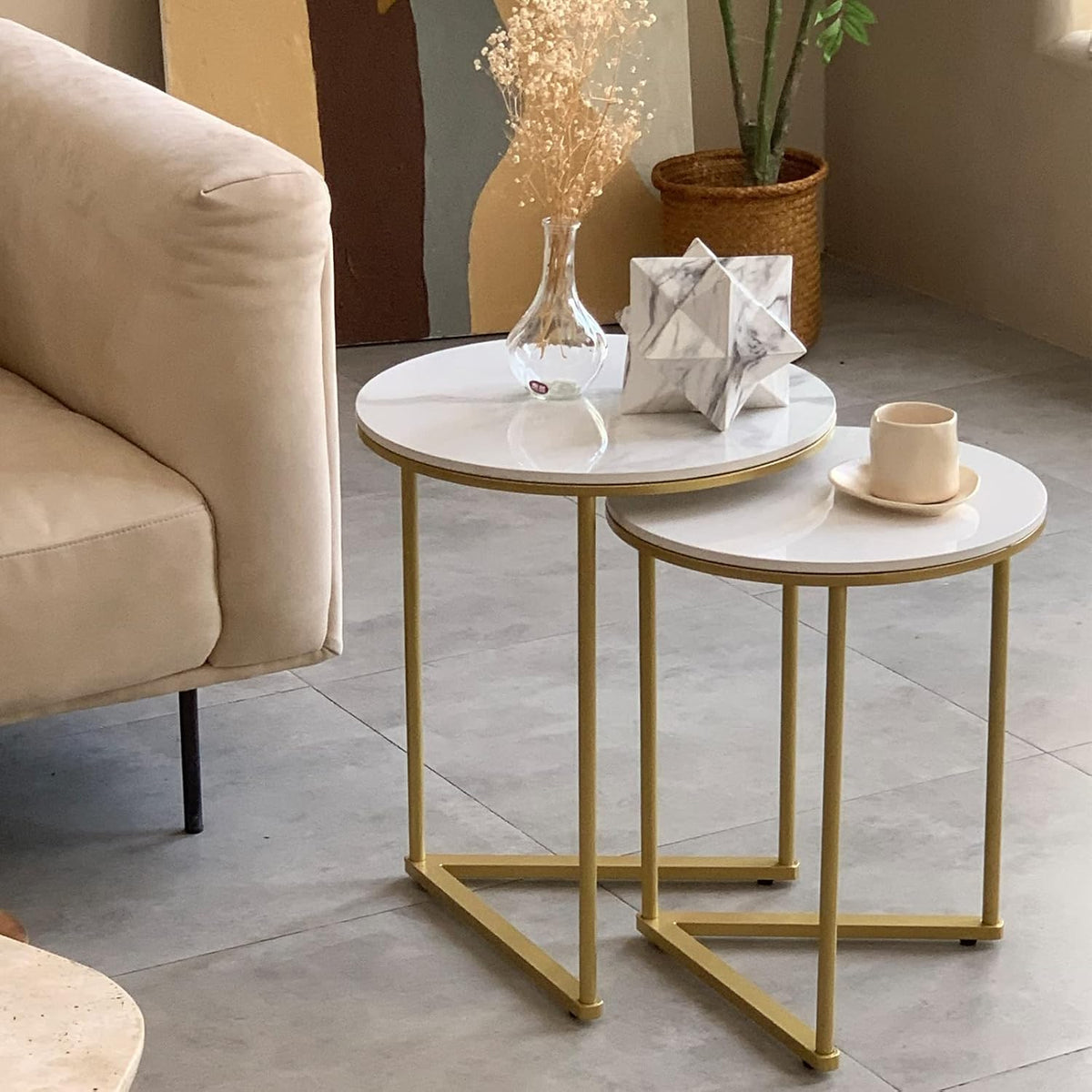 Marmeren Top Bijzettafel Goud: 2 Nesting Kleine Sofa End Tafels Ronde Nachtkastje Nest Sets Hoogglans Gesinterd Stenen Marmeren Tafelblad met Gouden Metalen Benen Geneste Accent Tafels voor Woonkamer