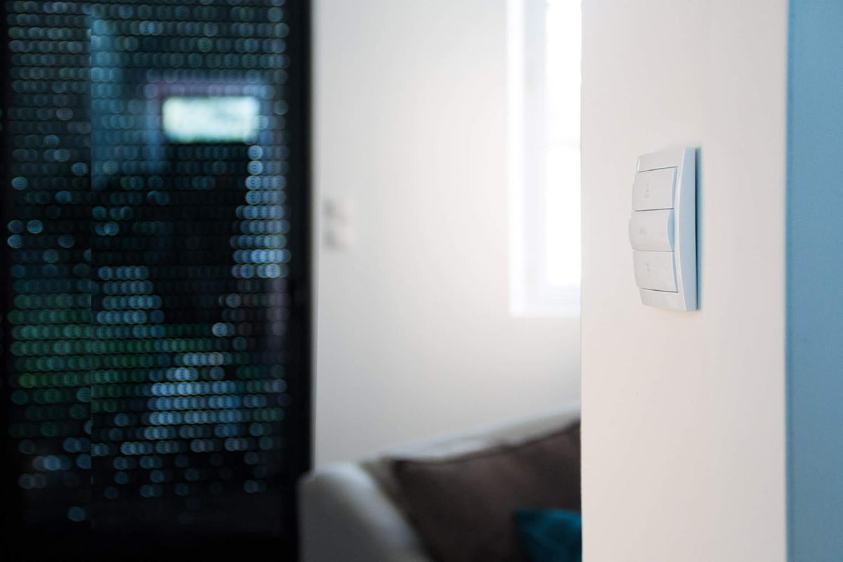 Otio - Afstandsbediend Rolluikpakket - Inclusief 1 Afstandsbediening + 3 Modules - Kunststof - Compatibel met OtioHome Gateway & Mobiele App, Gecentraliseerde Bediening voor 10 Apparaten - Wit