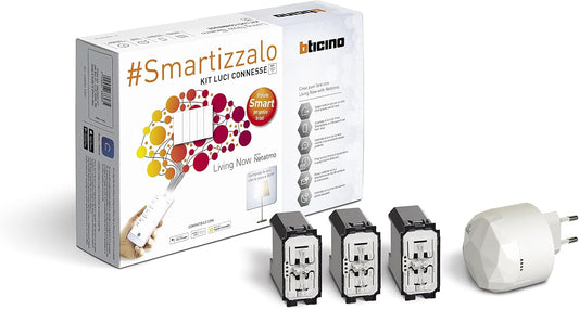BTicino Living Now Smart SKW3601KIT, voor het in- en uitschakelen van lichten met smartphone of met spraakassistent, bestaande uit 1 gateway plug-in wit S36GWDC en 3 aansluitingen K4003C
