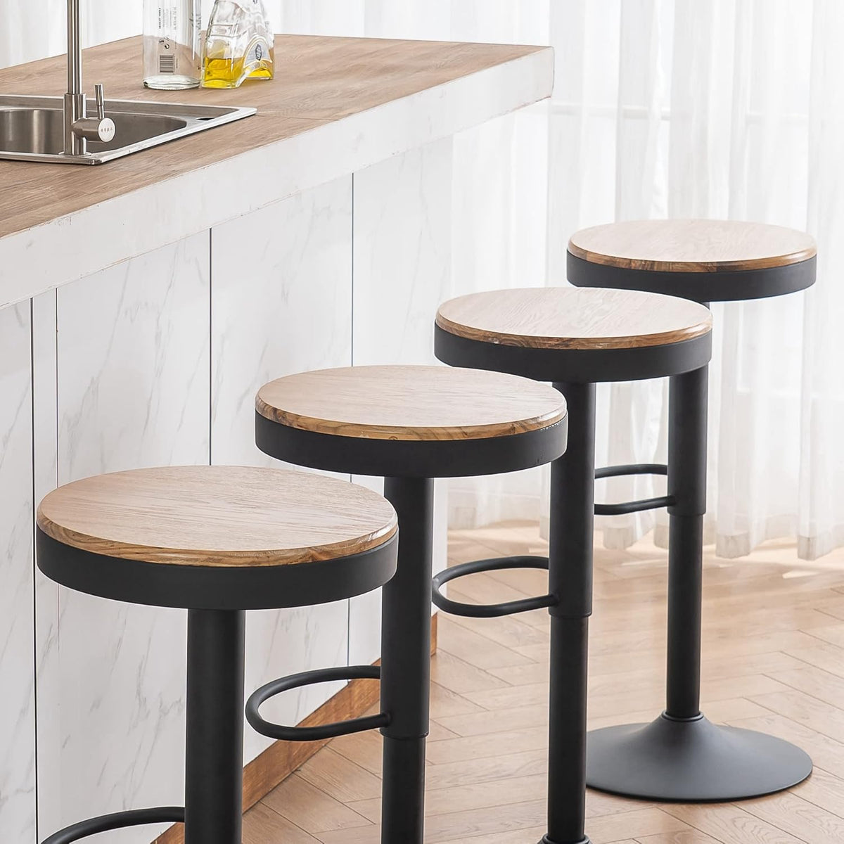 Kidol & Shellder barkrukken houten zitting, set van 2,360° draaibare krukken, verstelbare barkrukken bar hoogte, vintage industrieel, zwart