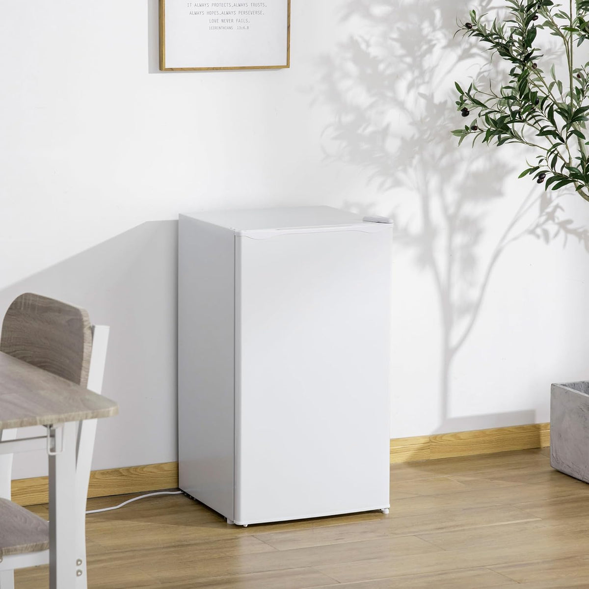 HOMCOM 91L koelkast met vriesvak 81L+10L, kleine koelkast met groentelade, eierrek, ijsbakje, verstelbare temperatuurregeling voor slaapzaal, kantoor, slaapkamer, wit