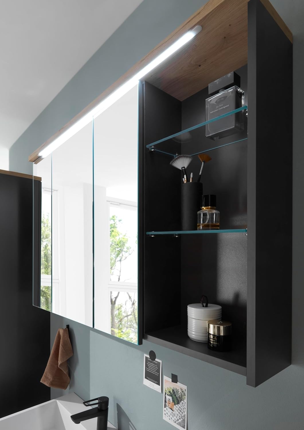 Spiegelkastje – Badkamerspiegelkast – Spiegelkast – Spiegelschrank – Badkamerspiegel – LED Verlichting – Artisan Eikenlook – 110 x 70 x 22 cm – Veel Opbergruimte