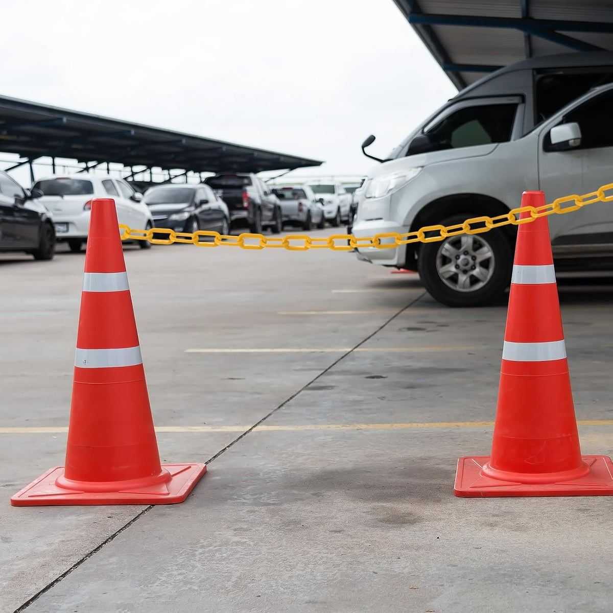PATIKIL 300 ft kunststof afsluitketting, veiligheidsafsluitketting, kunststof kettingschakels, Crowd Control barrier voor hek, poort, tuin, bouw, oprit, lift, parkeerplaats, geel