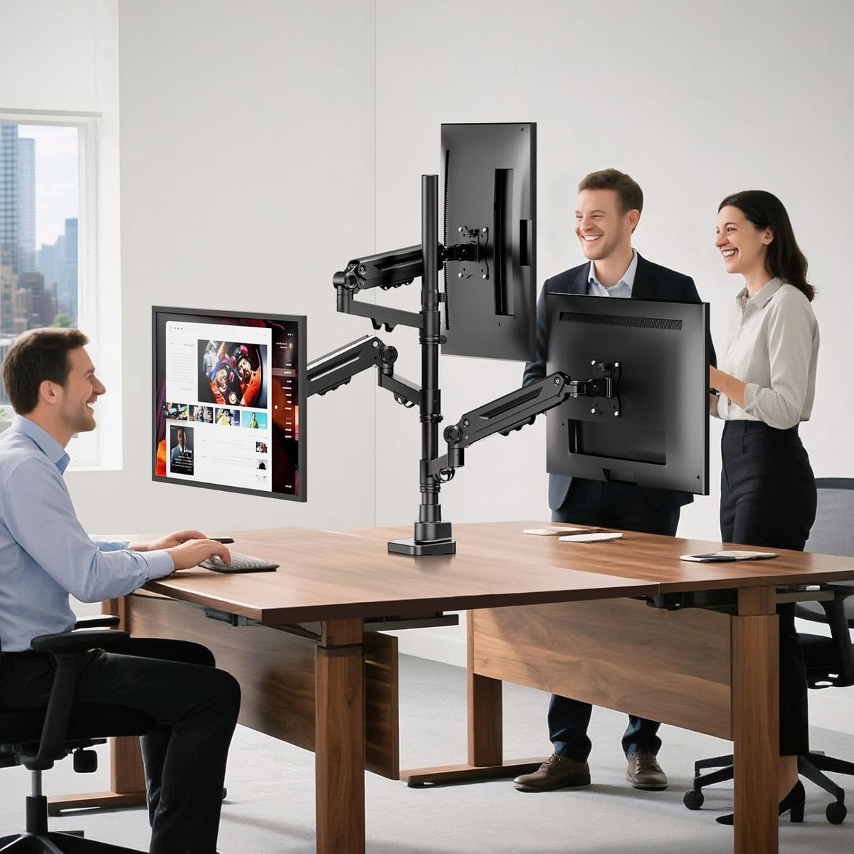 PUTORSEN monitorbeugel voor 3 monitoren voor 17-35 inch beeldschermen, monitorbeugel voor 3 monitoren in hoogte verstelbaar met 12 kg per arm, 80 cm stang, beeldschermbeugel zwenkbaar en kantelbaar