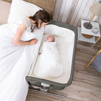 Bebeconfort Calidoo, 2-in-1 Baby Co-sleeper & Aanschuifbedje, 0 - 6 Maanden (0 - 9 kg), Verstelbaar, 5 Hoogtestanden, Groot Gewatterd Matras, Meshstof Zijkanten, Inklapbare Zijkant, Grey Mist