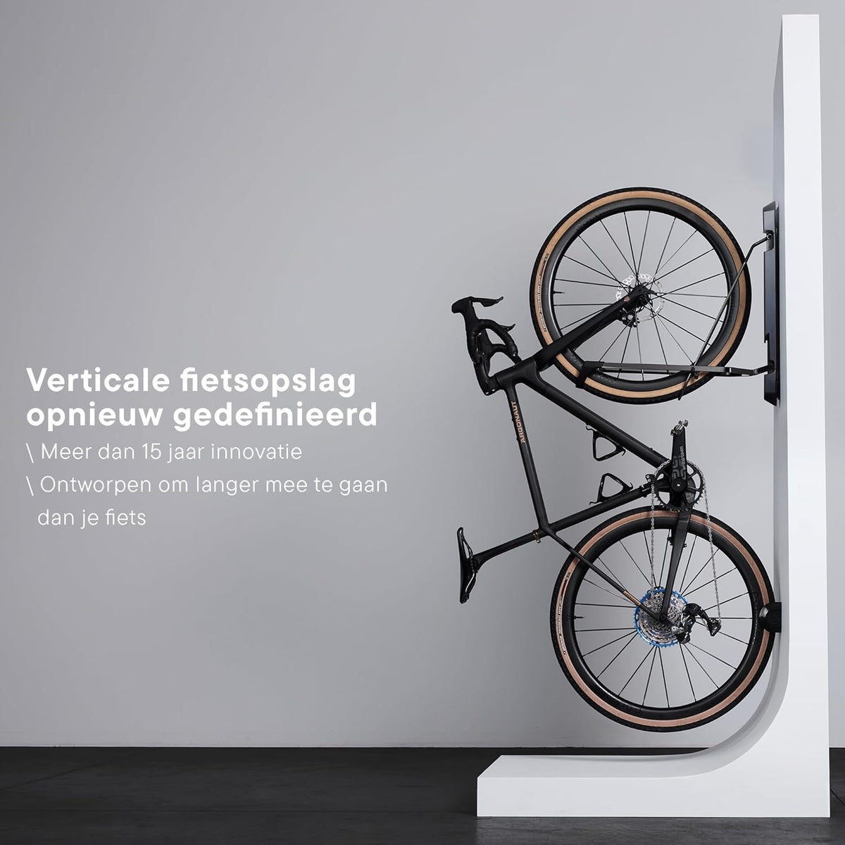 Fietsenrek – Fietsrek – Fietsbeugel – Fietsenhouder – Wandgemonteerd Fietsenrek – Voor Mountainbike, E-MTB, Gravelbike En Fietsen Met Spatborden – Belastbaar Tot 55 Kg – Voor Banden Tot 2,8 Inch