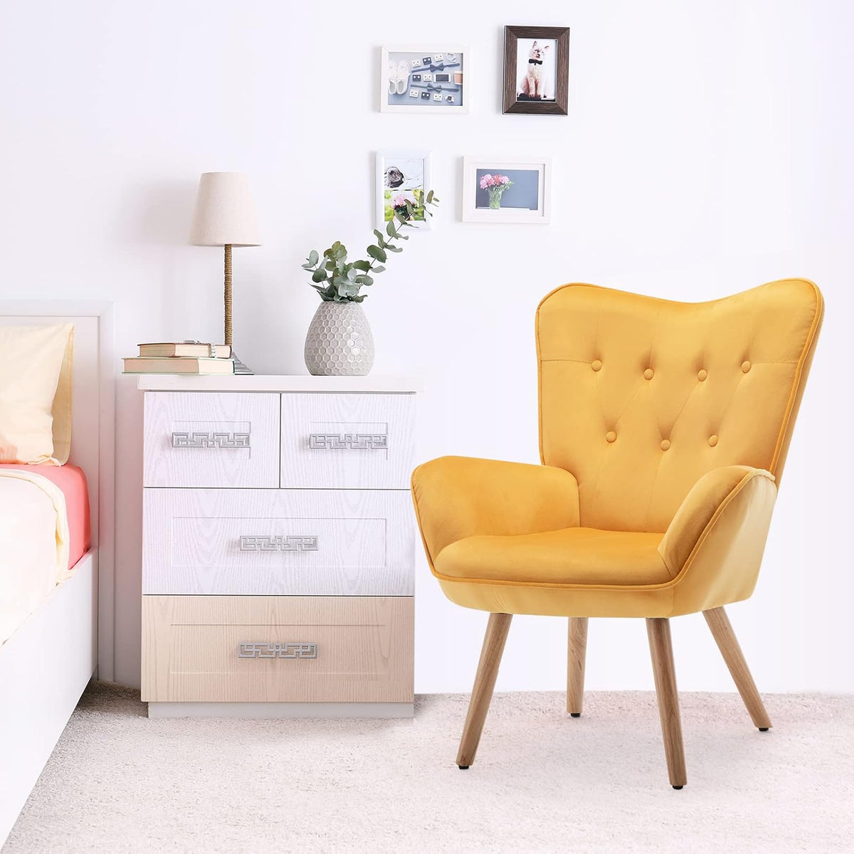 HollyHOME Comfortabele Fauteuil met Voetenbank Salonstoel Fluwelen Accentstoelen Gezellige Ontspanningsstoelen Leesstoel Slaapkamer, Geel