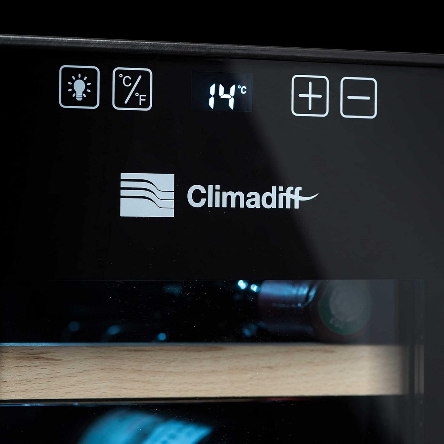 CLIMADIFF CC18 servicekelder met touch-bediening, zeer stil en trillingsvrij, ruimtebesparend – inhoud 18 flessen