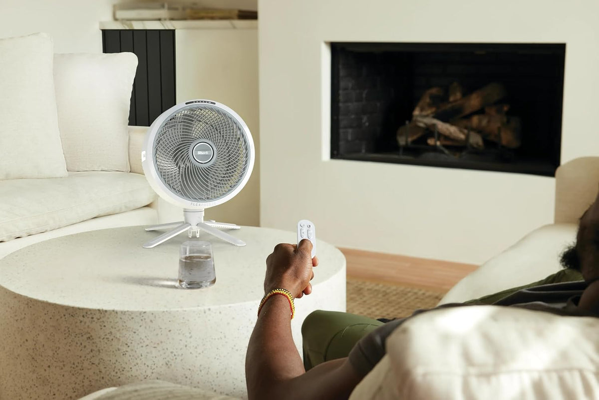 Shark FlexBreeze Hoge Snelheid Ventilator, Hybride Met Snoer & Snoerloze Draagbare Ventilator voor Binnen- & Buitengebruik, UV- & Waterbestendig**, Krachtig & Stil, Wit, FA200EU