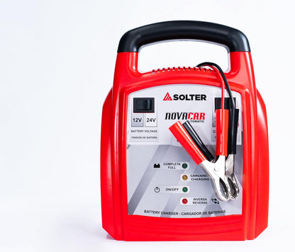 Solter Novacar 10 A acculader voor 12 V en 24 V loodzuurbatterijen met compact design, wow-laadcurve en automatische polariteitsherkenning
