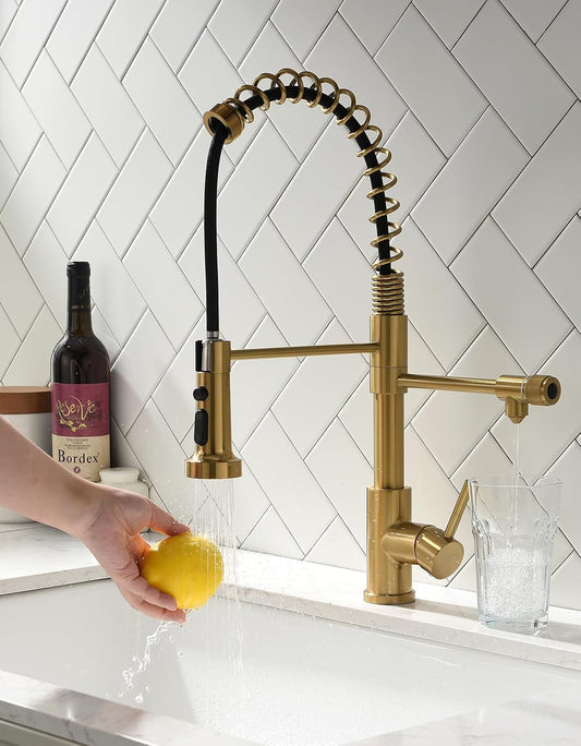 TIMACO 3-wegs keukenkraan met uittrekbare sproeikop, 3-wegs keukenarmatura-360° draaibaar, met 3-in-1 kraan voor waterfilter, spiraalveerkraan drinkwaterkraan met dubbele hendel, geborsteld goud
