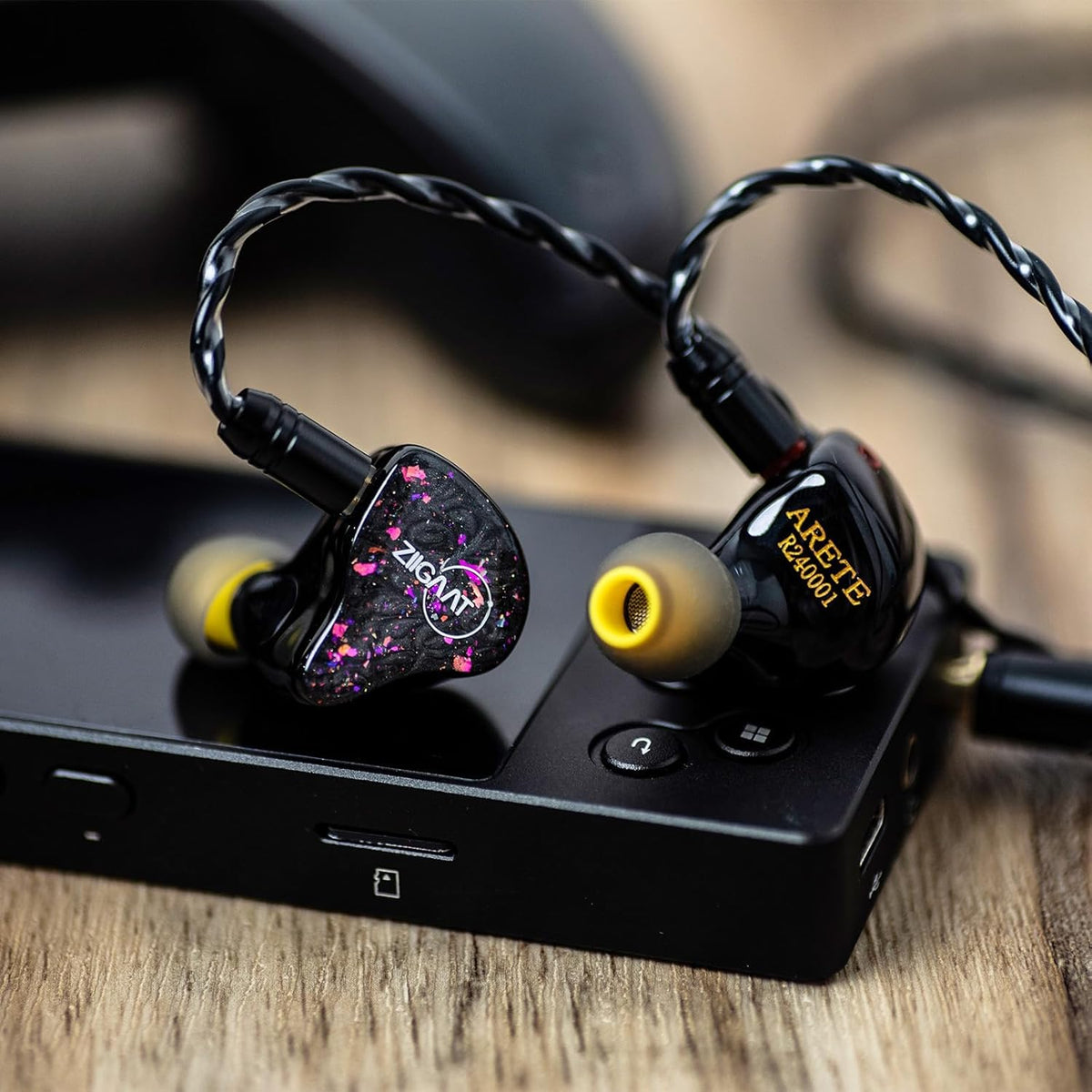 ZiiGaat x Fresh Reviews Arete In Ear Monitor, 1DD+4BA hybride koptelefoon IEM, bekabelde Gaming Earbuds, Studio Monitor Tunning, met afneembare IEM-kabel voor Muzikant Audiofiel