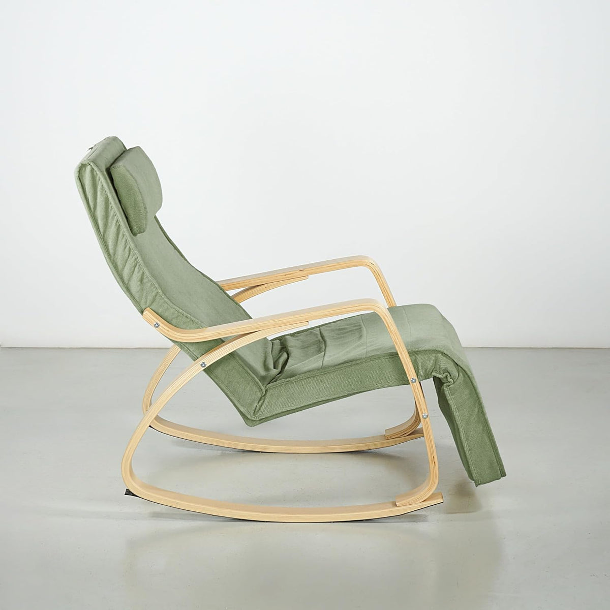 WeHome Swing Amor Schommelstoel met armleuningen van hout, Rocking Chair, schommelstoel met verstelbare voetensteun, woonkamerstoel, slaapkamerstoel (stof, groen)