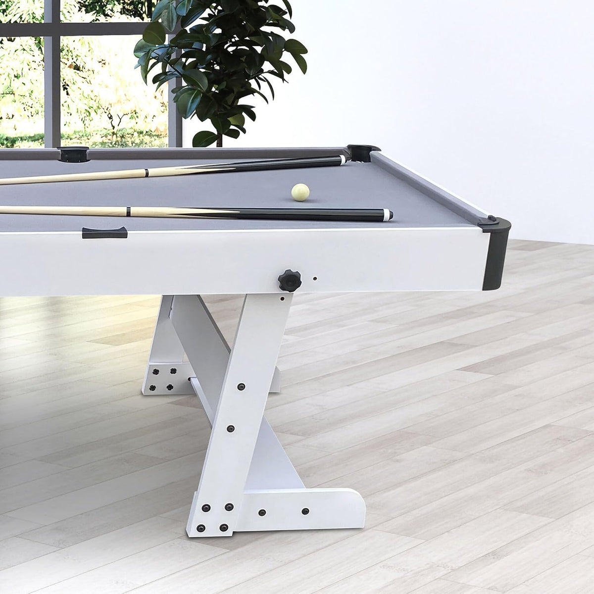 Cougar Hustle Pool Table L Foldable in Various Colours - 5ft | Folding Billiard Table incl. Accessories - QUORE