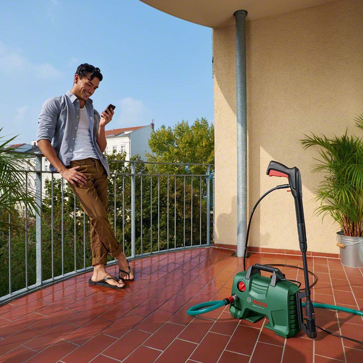 Bosch Home and Garden hogedrukreiniger EasyAquatak 120 (1500 W, druk: 120 bar, kartonnen doos) & Bosch Home and Garden F016800361 6m verlengslang