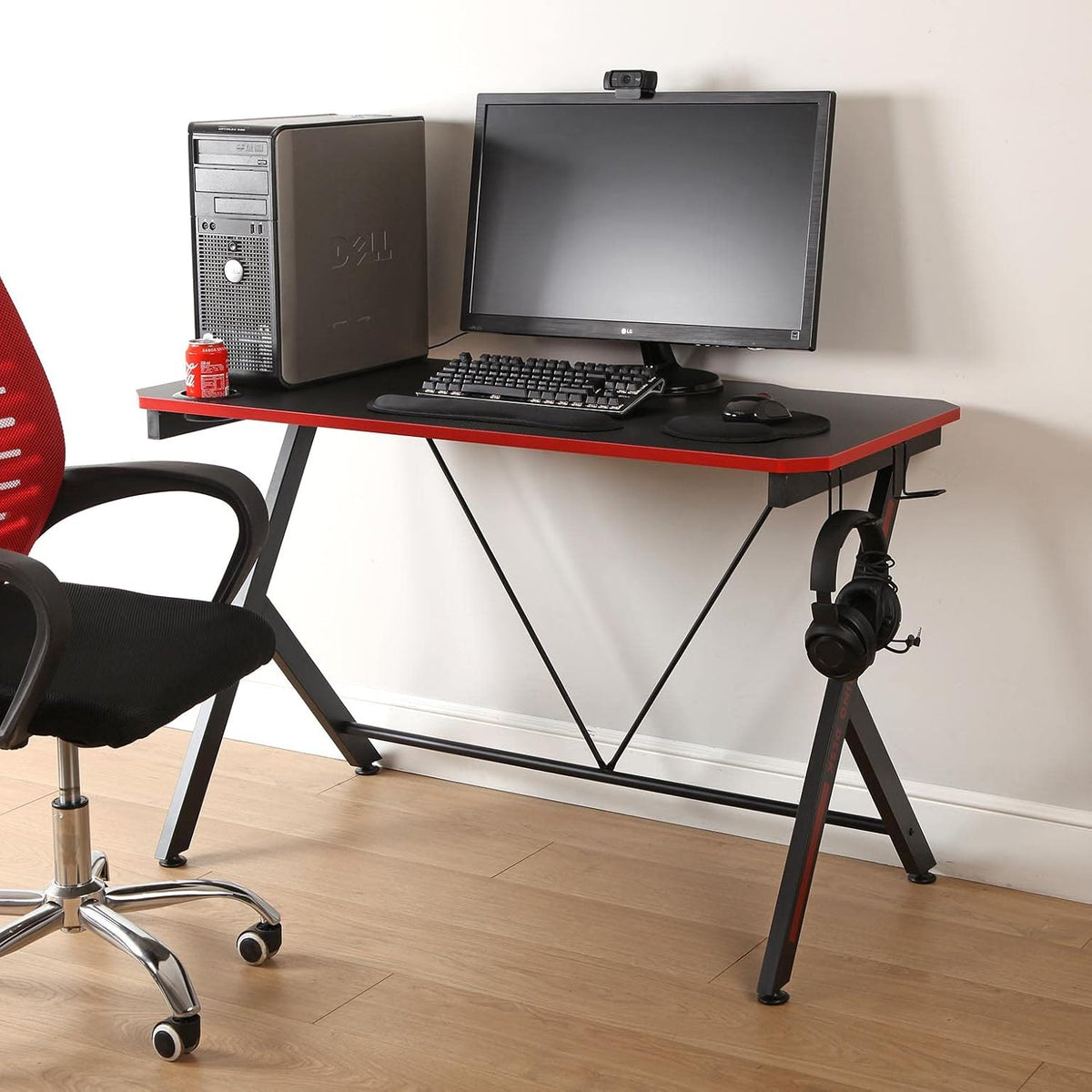 Versa Pablo Computer Bureau Tafel, Slaapkamer of Studie Tafel. Gaming tafel, Helm- en drankhouder, Afmetingen (H x B x H) 76 x 60 x 120 cm, Hout en Metaal, Kleur Zwart en rood