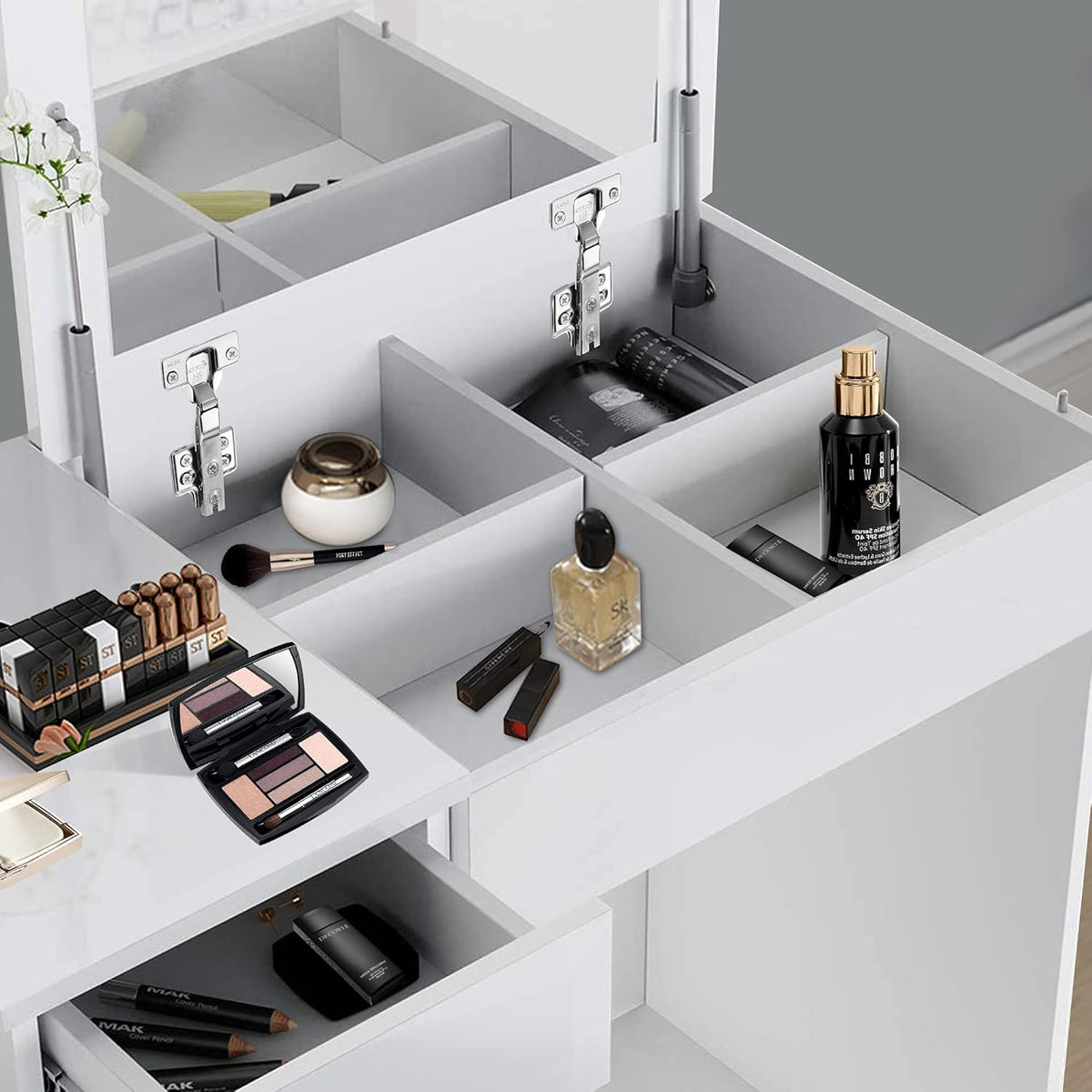 ML-Design Dressing Table White With Folding Mirror, 4 Drawers & 4 Compartments, 117.5x78x45cm, Cosmetic Table For Women & Girls, Made of MDF Wood, Makeup Table - QUORE