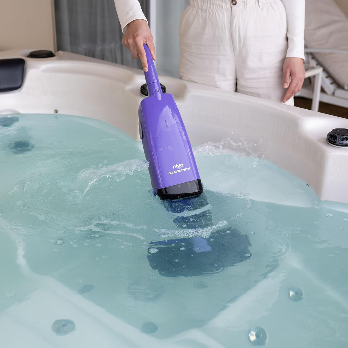<font dir="auto" style="vertical-align: inherit;"><font dir="auto" style="vertical-align: inherit;">        NIYA AquaSweep S1 Cordless Handheld Vacuum Cleaner with Telescopic Handle, Powerful Suction, Cleans Hard-to-Reach Corners, 60 Minute Runtime, for A