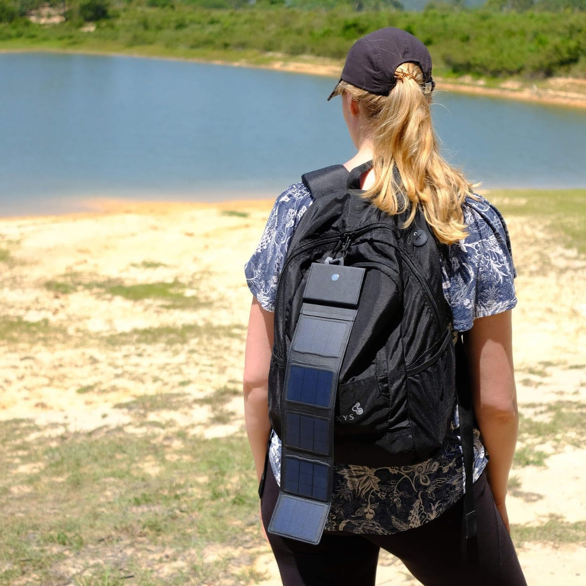 Sunslice I Photon Solar Powerbank, Externe Batterij met SunPower Technologie, Pocket Zonnelader voor Telefoon, Ideaal voor Kamperen en Wandelen, compatibel met alle merken Smartphones, Zwart