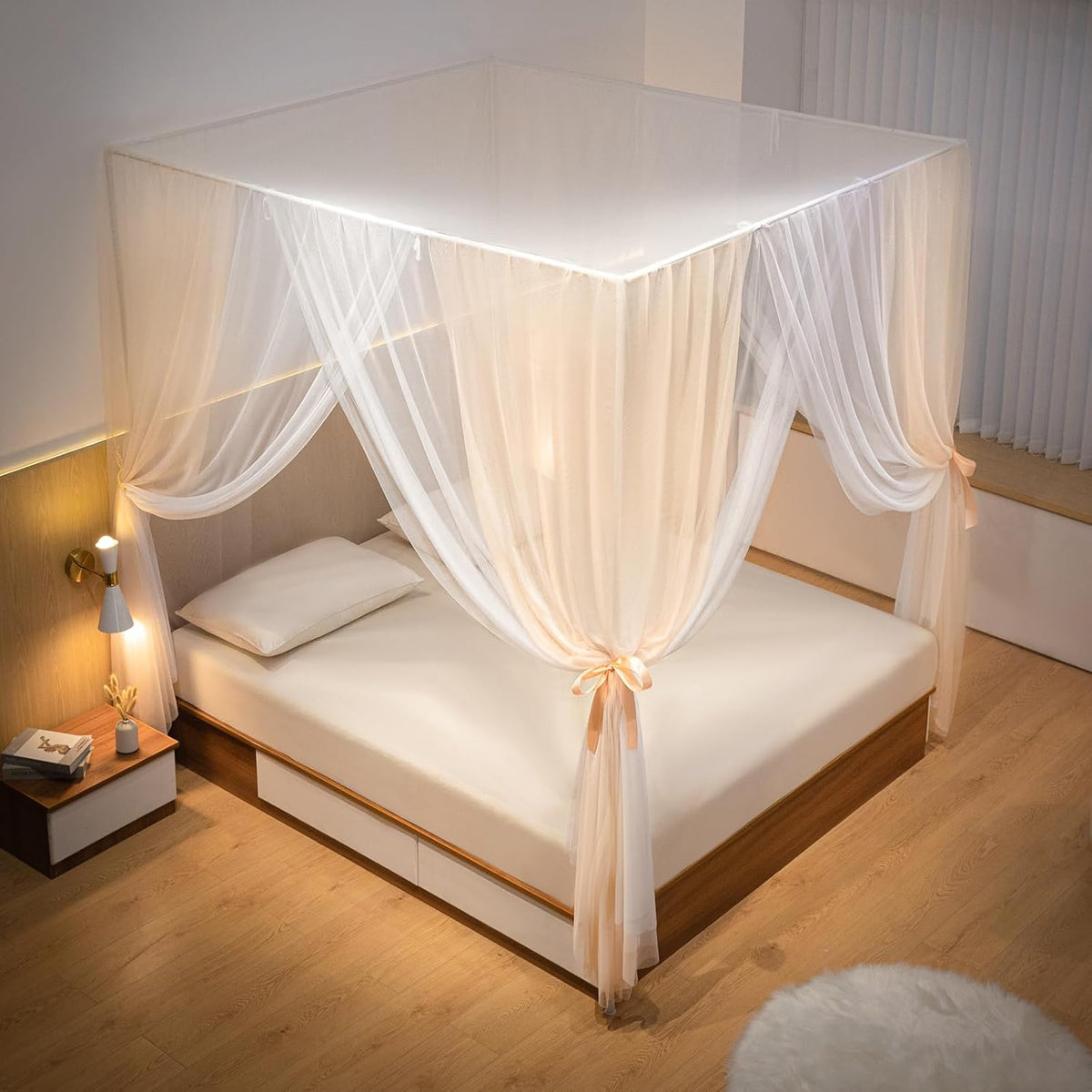 Beyeutao King Gold Canopy Bed Vier Poster Klamboe Bed Gordijn Frame voor Indoor Outdoor Play Tenten Luifel Kamer Decoratie