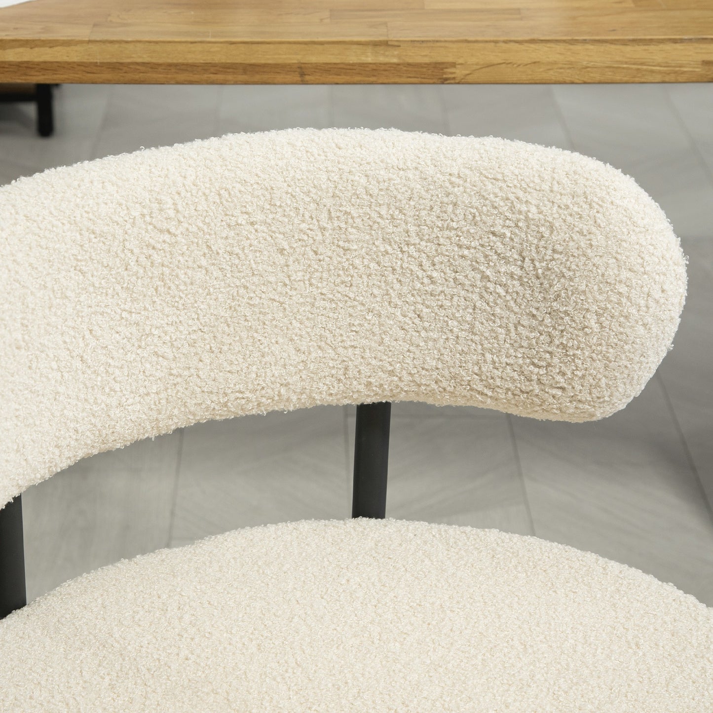 Eetkamerstoel – Stoel – Zitmeubel – Armstoel – Designstoel – Gestoffeerd Beige – Zwart Stalen Frame – Comfortabele Zitting