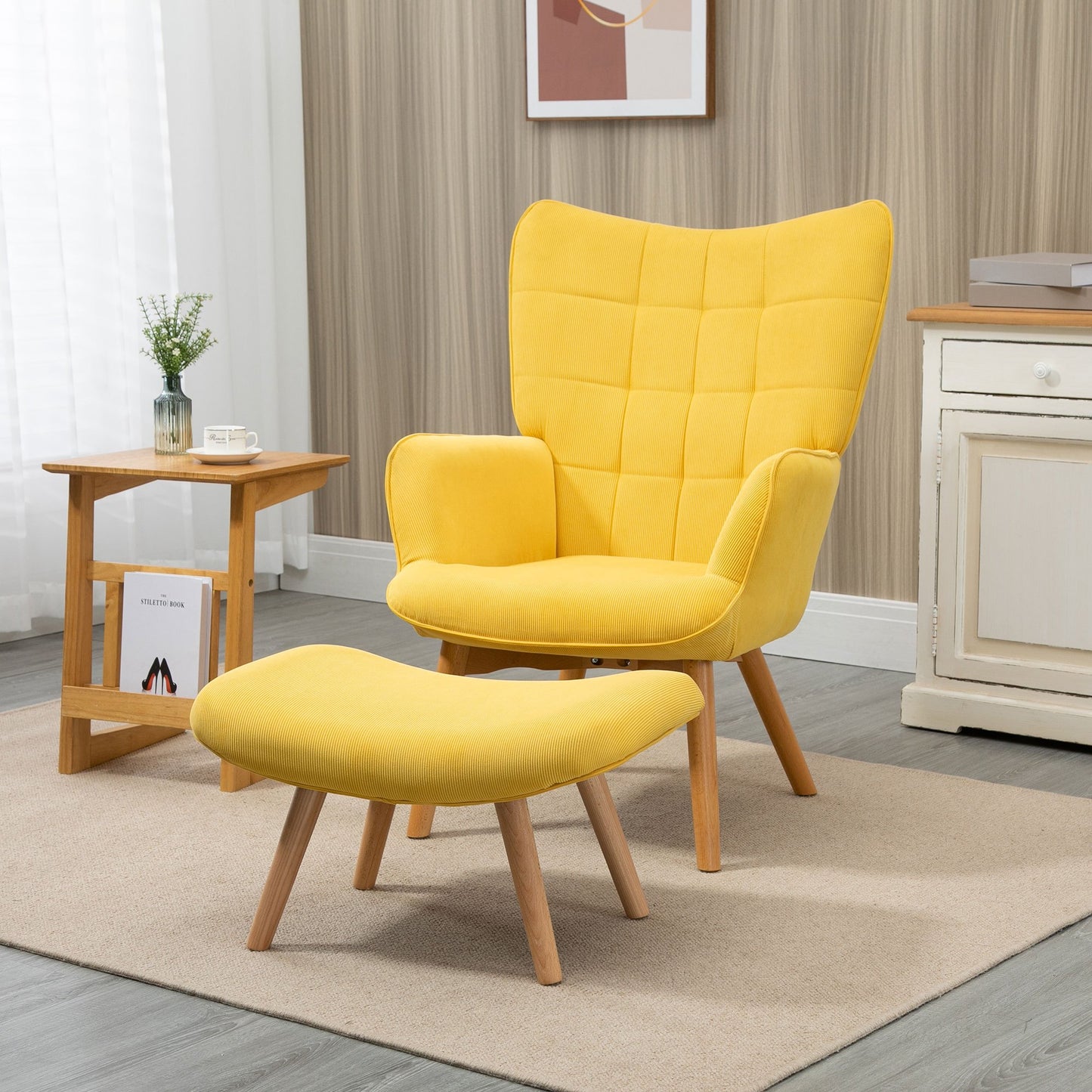 Fauteuil – Armstoel – Lounge Chair – Relaxstoel – TV Stoel – Gele Bekleding – Houten Poten – Inclusief Voetenbank – Comfortabele Zitting