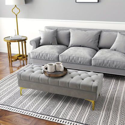 Bankje – Zitbank – Poef – Hocker – Velvet Gestoffeerd – Lichtgrijs – Gouden Metalen Poten – 118x45x42 cm – Zachte Comfortabele Zitting
