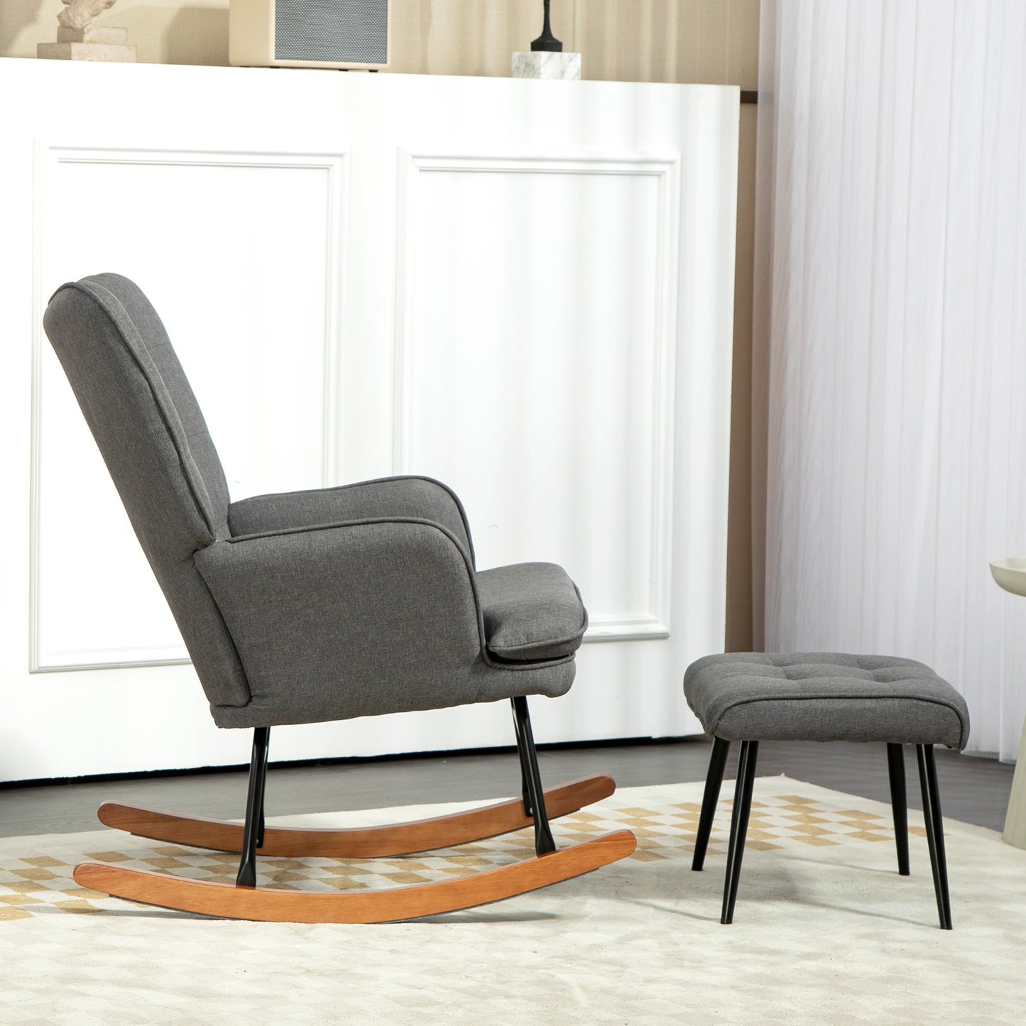 Schommelstoel – Schommelstoel Babykamer – Relaxstoel – Fauteuil – Voedingsstoel – Vleugelrug Design – Massief Beukenhout Poten – Tot 131 kg Draagkracht