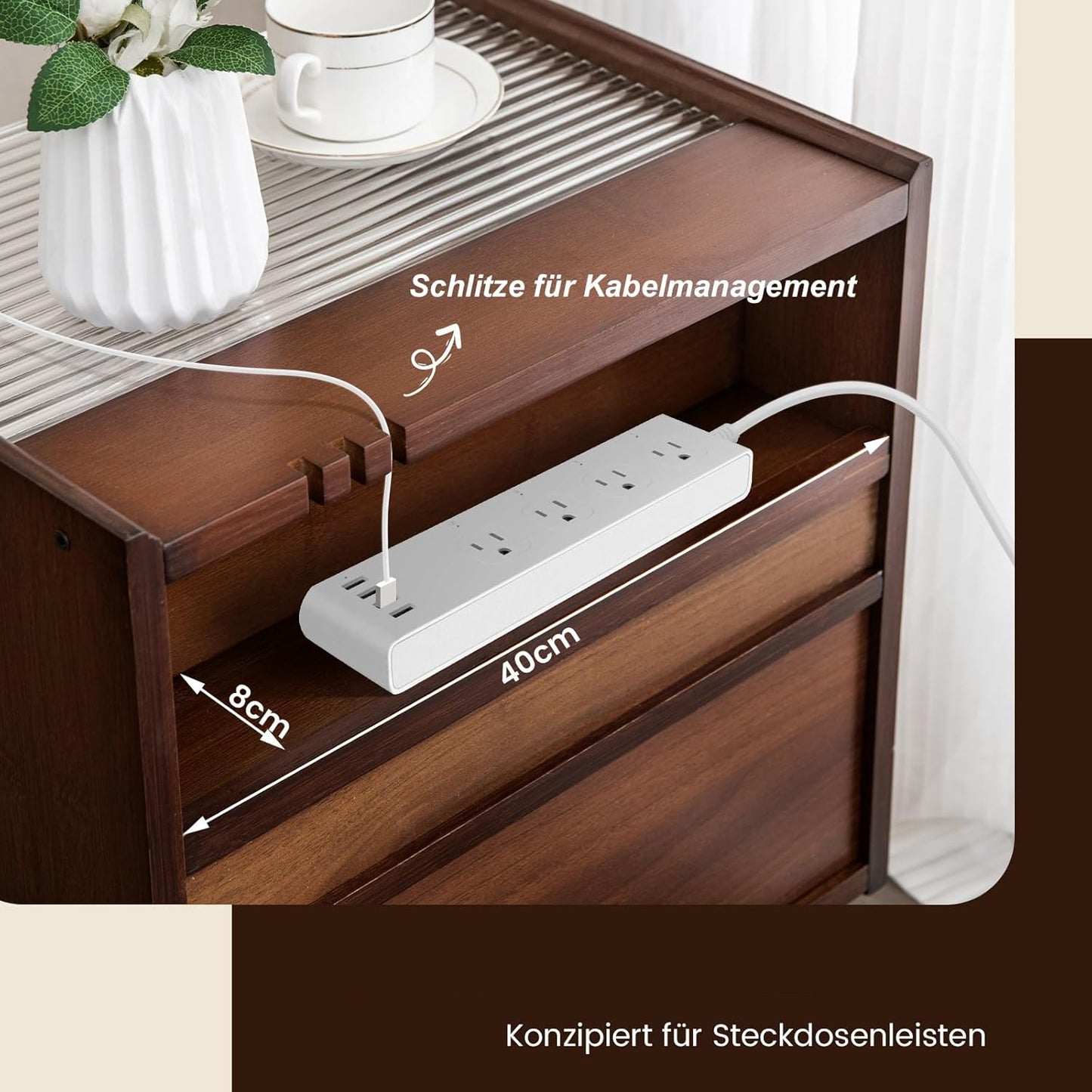 Bamboe Nachtkastje – Bedside Table – Nachtconsole – Slaapkamerkastje – Dressoir – Rieten Lade – Glasbladt – 43 x 35 x 50 cm – Verborgen Kabelopslag