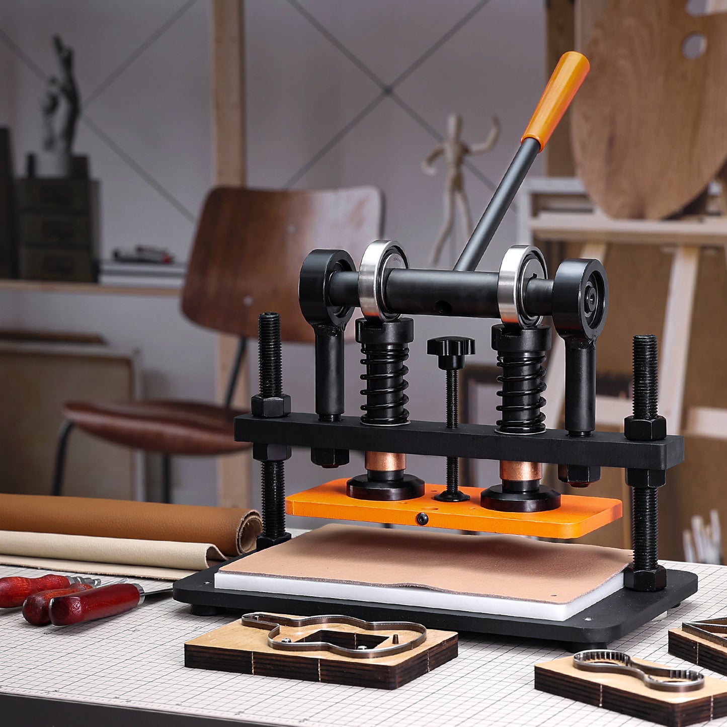 VEVOR Leather Cutting Machine, 25.9 x 12 cm Embossing Plate Manual Die Cutter, 1.2 cm Pressure Stroke Leather Embossing Machine, Dual Guide Shafts Die Cut Machine for Various of Materials