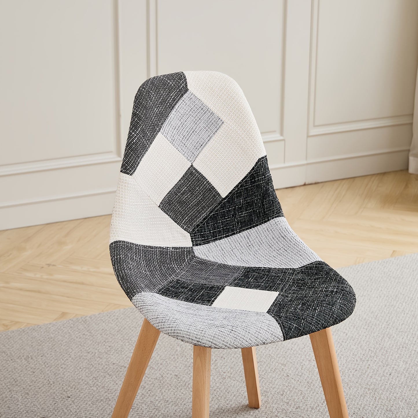 Eetkamerstoel – Stoel – Kuipstoel – Eetkamerstoelen – Keukenstoel – Scandinavisch Design – Ergonomisch – Beukenhouten Poten – Linnen Bekleding – Sponsvulling – Zwart-Wit Geruit