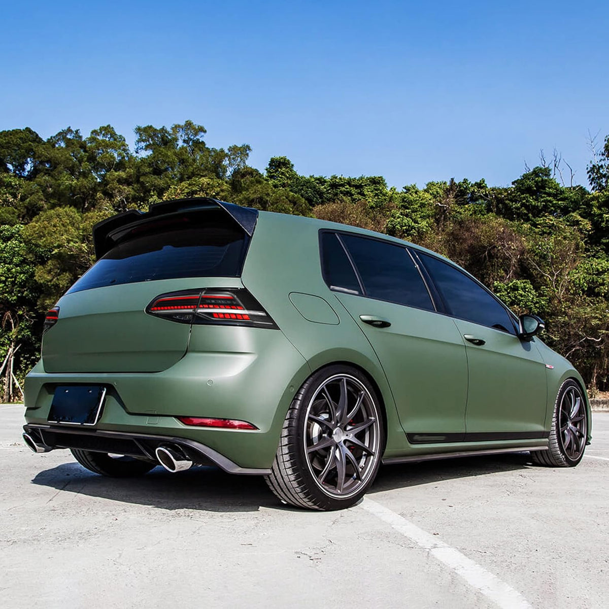 VLAND Achterlichten compatibel met Golf 7 Golf 7.5 hatchback 2013-2020 [niet voor Variant Combi], met E-markering, 1 set (zwart)