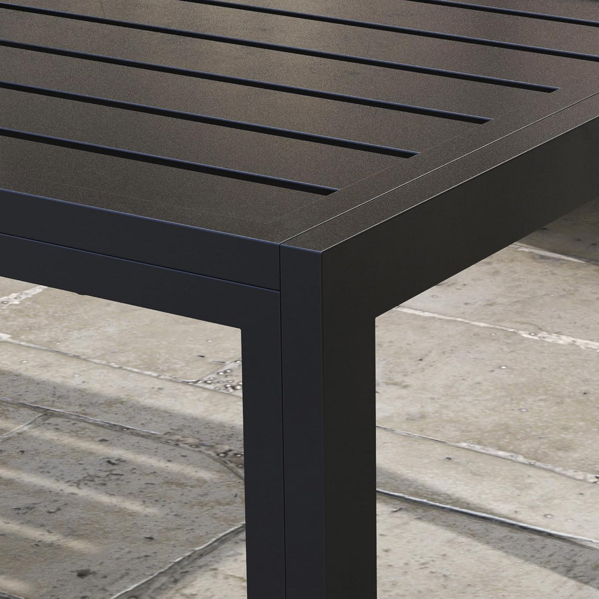 Outsunny Beistelltisch Balkontisch aus Stahl Rechteckig Kaffeetisch wetterfest Gartentisch pfleegelcht Sofatisch Outdoor Tisch für Balcony Garten Terrasse Veranda Wohnzimmer, 101.6x61x46cm Schwarz - QUORE