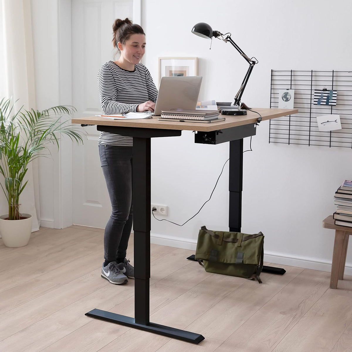 boho office® Homedesk - Infinitely Electric Height-Adjustable, Black Desk, Table Base with Memory Function, Very Modern Impact Protection and Child Safety - QUORE