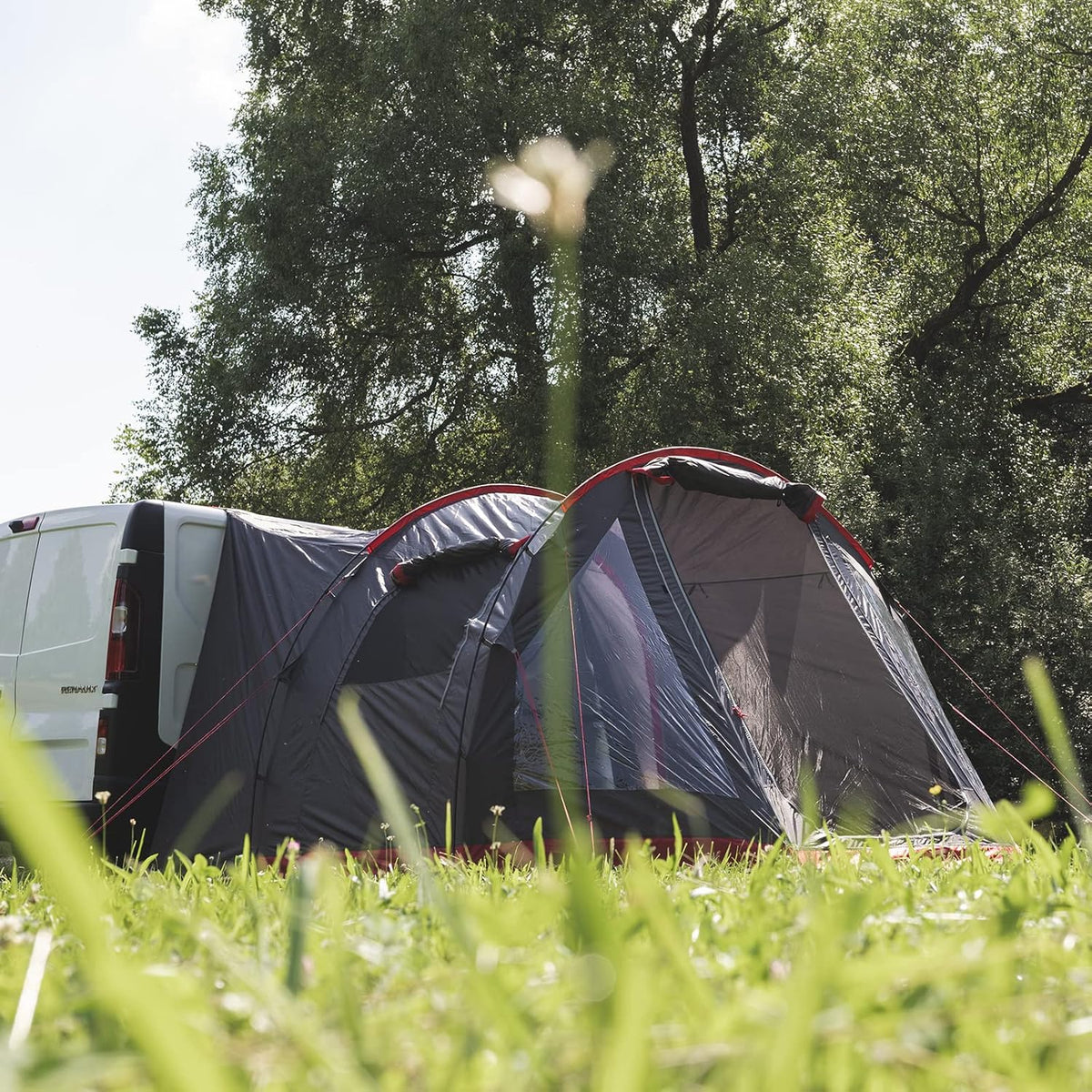 Justcamp Yuba bus tent met stahoogte, tunneltent bus, luifel geschikt voor bus, bestelbus, camper; familietent 4, 5 personen