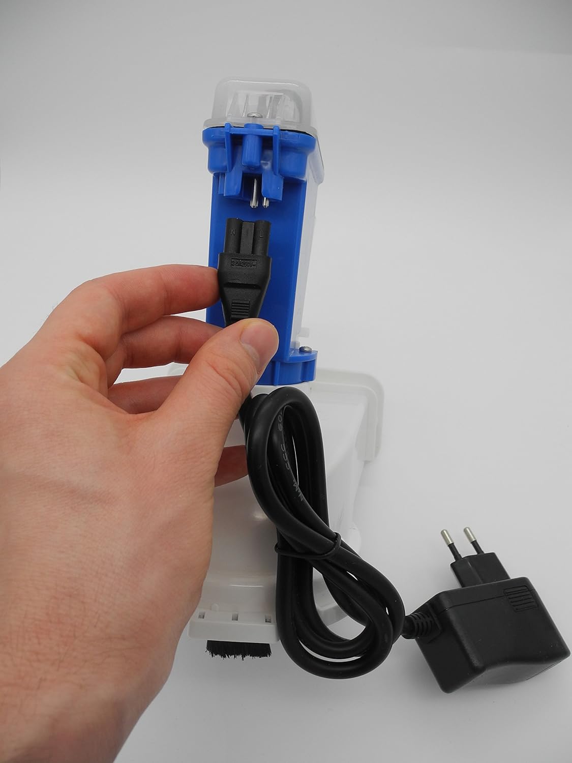Li-Ion battery pool vacuum cleaner Poolwonder V2 floor cleaner