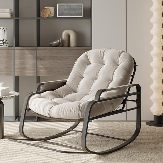 Rattan Schommelstoel – Schommelstoel Buiten – Schommelstoel Binnen – Relaxstoel – Lounge Stoel – Brede Design Schommelstoel – Inklapbare Voetensteun – Stevig Stalen Frame