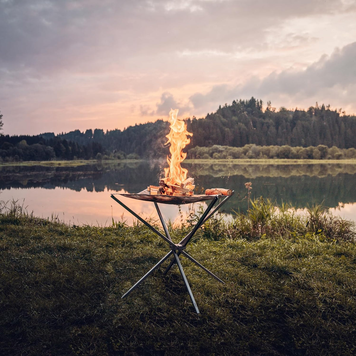 FENNEK HIGHFIRE | Vuurnet - hoogwaardig/draagbaar | van hittebestendig edestaal | met tas | perfect voor thuis of mobiel gebruik | XL formaat/60 x 60 x 63 cm