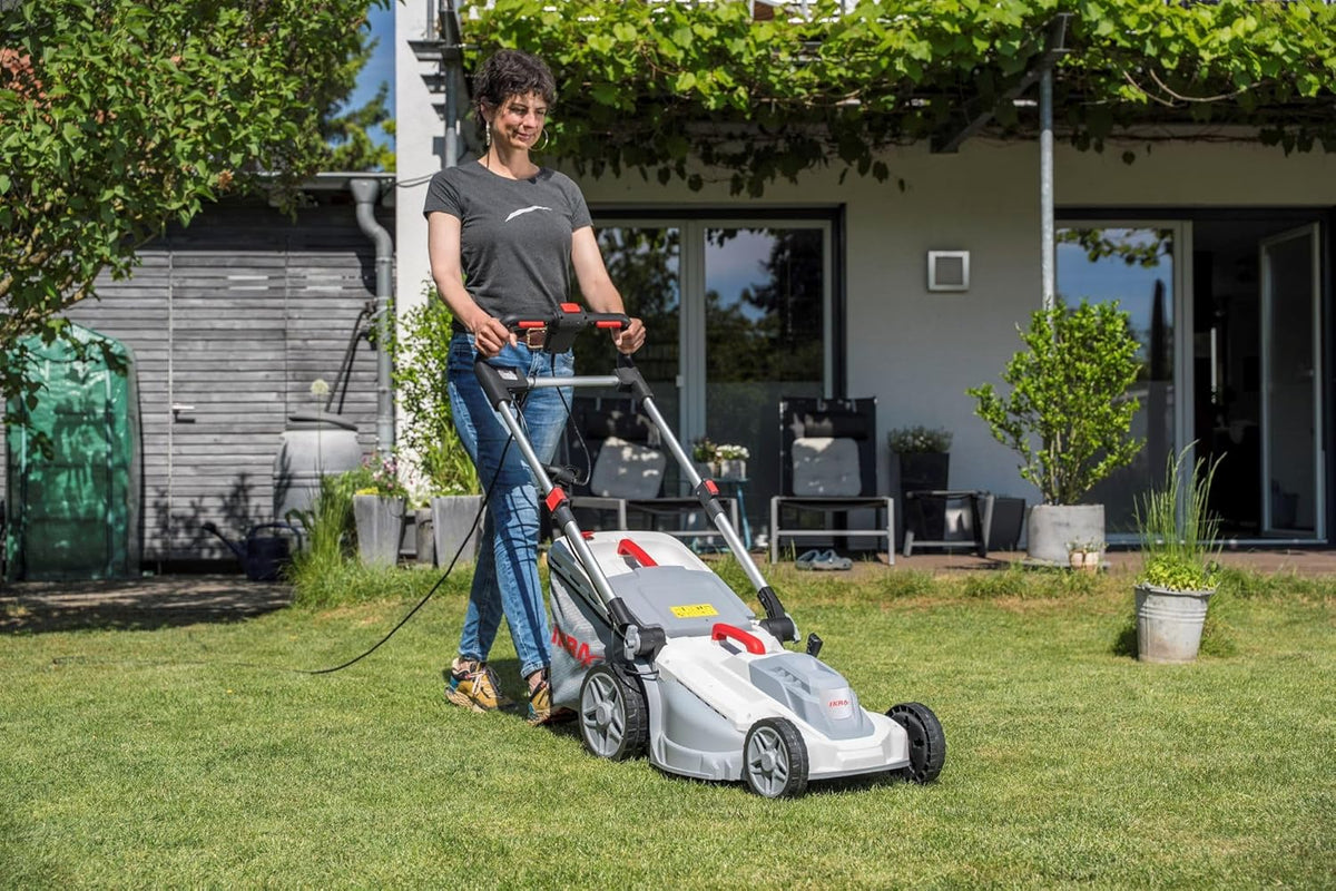 IKRA Elektrische Grasmaaier IERM 2043 T, 2000W, maaihoogte 30-75mm, maaibreedte 43cm, incl. reservemes & mulchkit