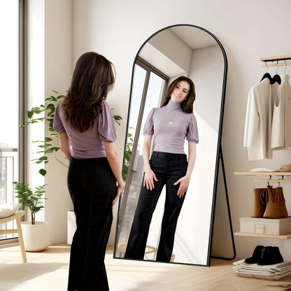 KOCUUY Bogen Staande spiegel, 179 x 65 cm, grote gebogen full-body spiegel, grote wandspiegel met zwart aluminium frame, hangend, staand, kantelbaar, voor woonkamer, slaapkamer en hal
