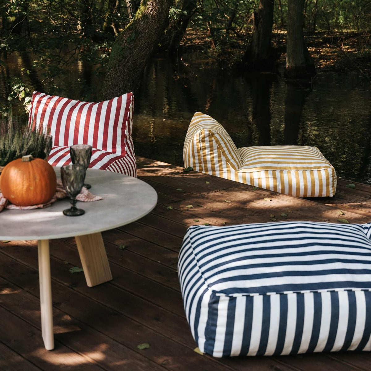 Gutekissen Zitzak voor volwassenen XXL, outdoor zitkussen, weerbestendig, in gestreept design, comfortabele loungestoel voor terras, balkon, tuin en patio, uv-bestendig, 72 x 102 x 65 cm (beige)