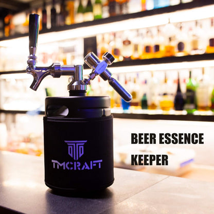 TMCRAFT 2 liter (64 oz) mini roestvrijstalen biervat met bierdispenserset, draagbare growler keg met bierkraan onder zelfregelingssysteem en CO2-regelaar houdt drank vers en koolzuurhoudend
