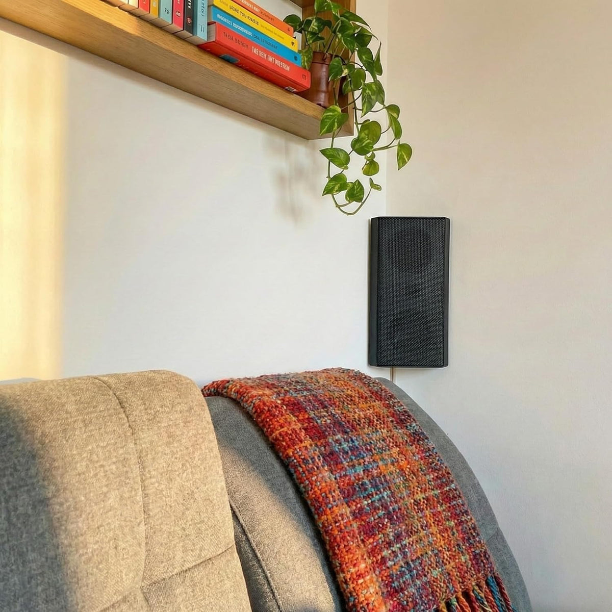 Dynavoice Magic FX-4 – Set Dolby Atmos Hoogteluidsprekers | Zwart | Zwarte Stoffen Frontgrill | 28,8° Afstraalhoek | Wand- of Plafondmontage