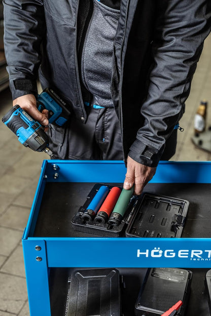 Högert Technik - Werkplaatswagen met 3 etages | Draagvermogen: 110 kg | Met 4 wielen van pvc | 3 niveaus met een oppervlak van 730 x 384 x 80 mm | Gereedschapskasten